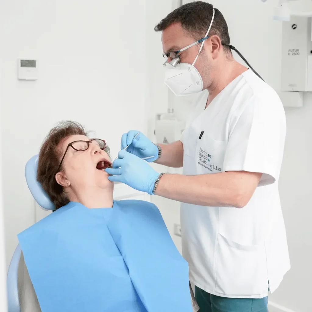 FOTO CI PRENDIAMO CURA DI TE 3 - Dentista a Torino